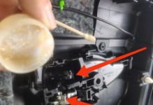 打造舒适环境的电脑屏幕氛围灯整理教程（提升工作与娱乐体验的关键）