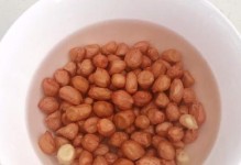 大米被水泡后会发生什么？（探索大米在水中的变化及其影响）