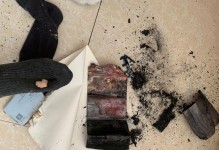 探讨充电宝爆炸的原因和预防措施（安全使用充电宝，拒绝爆炸风险）